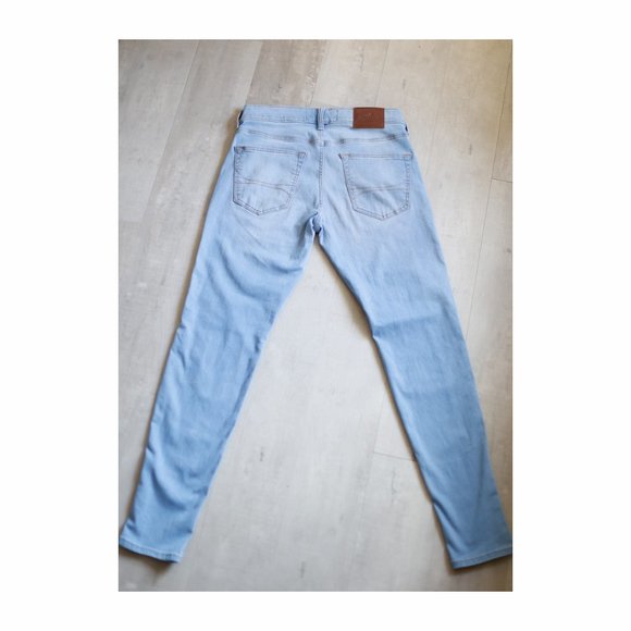 Hollister Men's Light Wash Upper Distressed Super Skinny Jeans W31 L32 - Picture 7 of 7